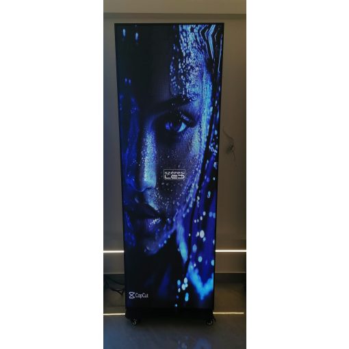 LED poszter kijelző P2,5 pixel kirakatba
