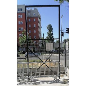 Acél szerkezet gyártás - LED fal tartó szabadon álló oszlop